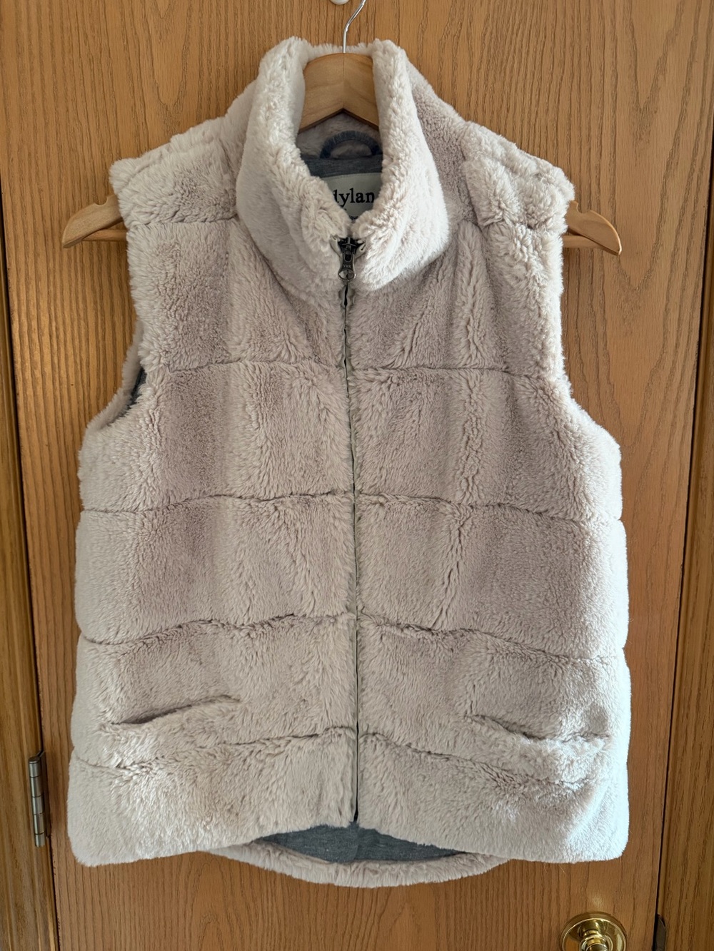 Dylan Anthropologie Cozy Cream Faux Fur Full Zip Plush Vest Women’s Size S